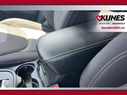 Used 2018 Jeep Cherokee Latitude w/ Safety Group AWD/4WD image 30