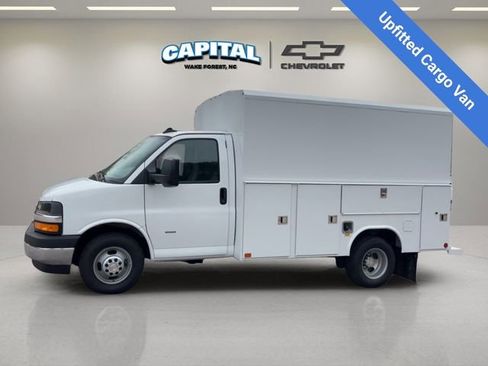 New 2025 Chevrolet Express 3500 w/ Power Convenience Package image 2