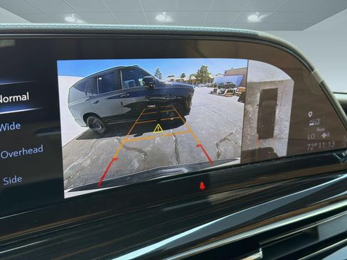 Certified 2023 Cadillac Escalade Premium Luxury w/ Performance Package AWD/4WD image 17