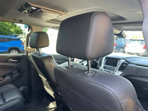 Used 2020 GMC Yukon XL SLT w/ Premium Edition AWD/4WD image 13
