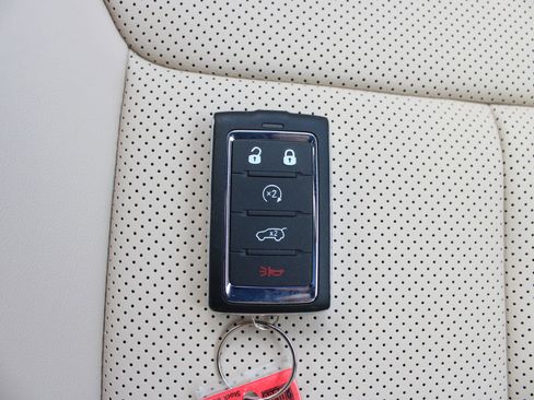 New 2025 Jeep Grand Cherokee Limited image 31