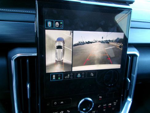 Used 2025 GMC Acadia Elevation image 19