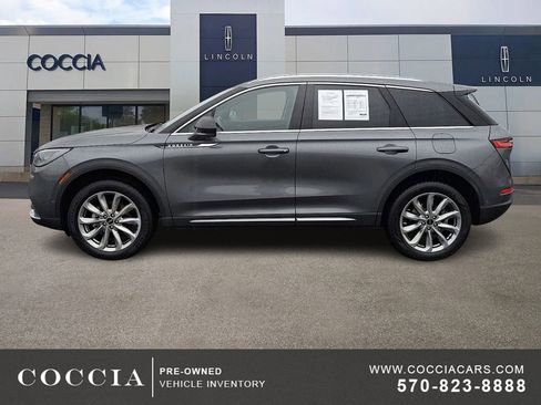 Used 2022 Lincoln Corsair AWD w/ Premium Package image 7