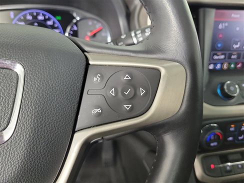 Used 2022 GMC Acadia Denali w/ Denali Ultimate Package image 22