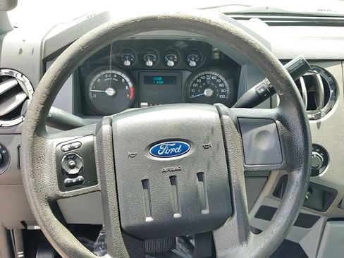 Used 2011 Ford F350 XLT w/ Camper Pkg AWD/4WD image 8