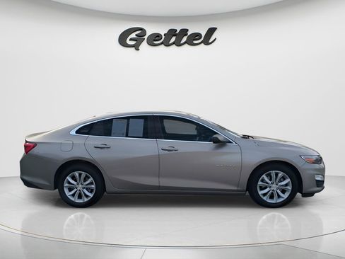 Used 2025 Chevrolet Malibu LT image 4