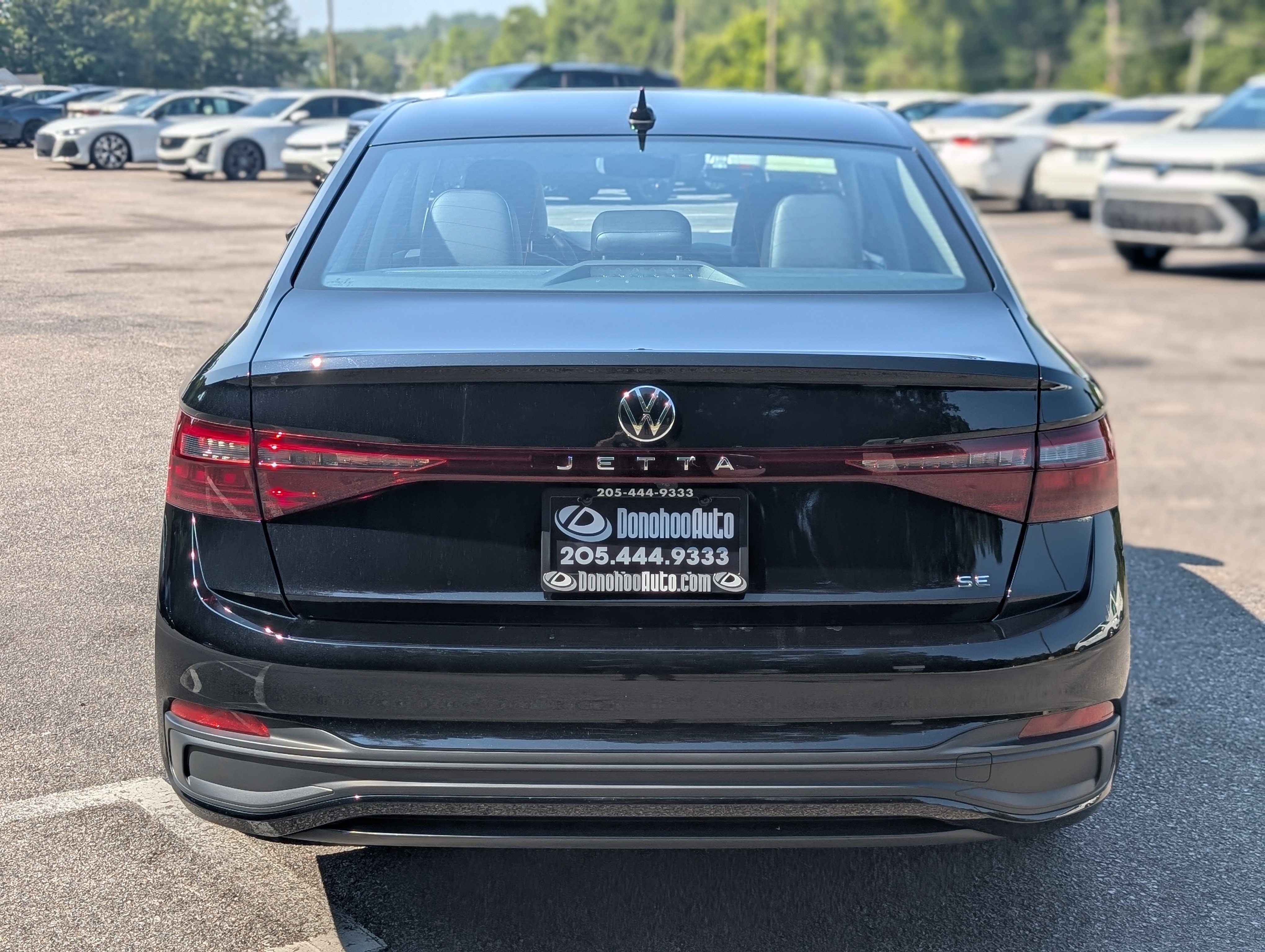 Used 2026 Volkswagen Jetta SE w/ Black Wheel Package FWD image 8