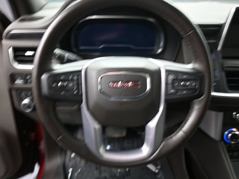 Used 2023 GMC Yukon SLT w/ SLT Premium Package AWD/4WD image 14