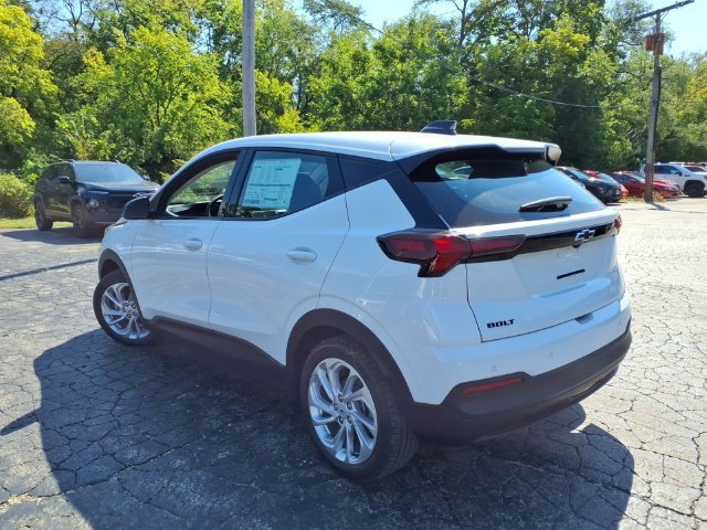 New 2027 Chevrolet Bolt LT w/ Comfort Package FWD image 10