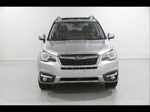Used 2018 Subaru Forester 2.5i Touring w/ Popular Package #2 AWD/4WD image 2