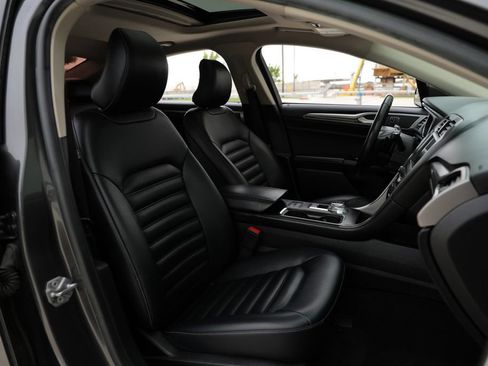 Used 2019 Ford Fusion SEL FWD image 19