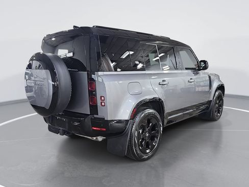 Used 2024 Land Rover Defender 110 X-Dynamic SE AWD/4WD image 3