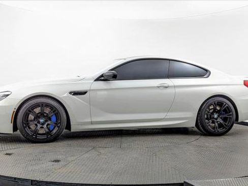 Used 2017 BMW M6 Coupe image 3