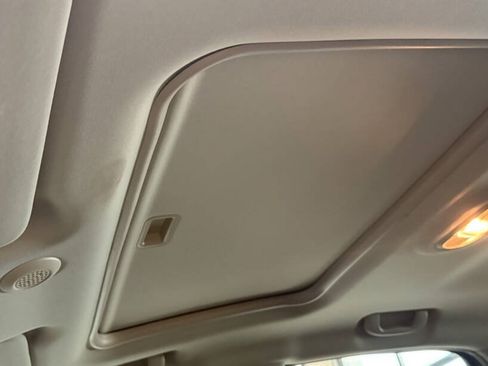 Used 2015 Chevrolet Impala LT w/ LT Sunroof Package FWD image 13