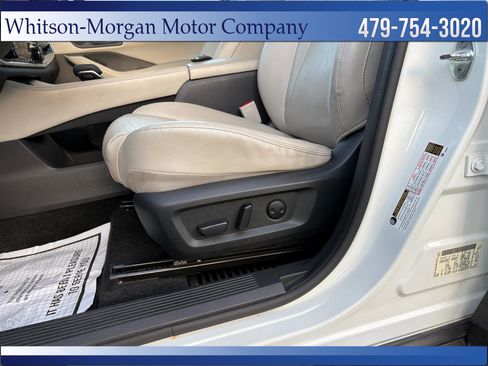 Used 2023 Nissan Rogue SL w/ SL Premium Package AWD/4WD image 13