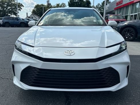 Used 2025 Toyota Camry LE w/ Convenience Package FWD image 8