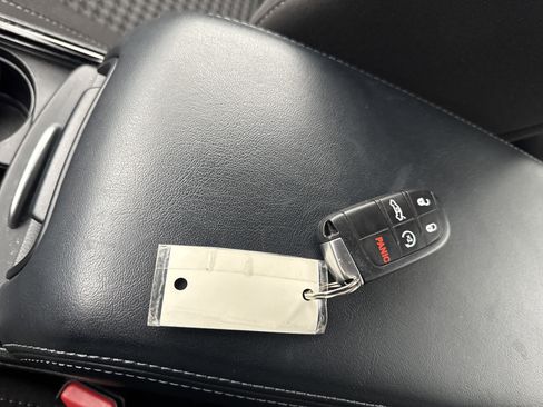 Used 2023 Dodge Charger SXT w/ Blacktop Package image 28