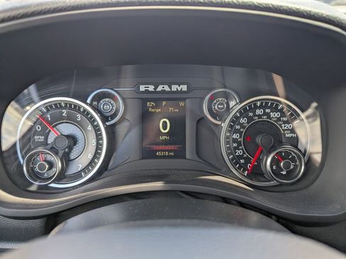 Used 2024 RAM 2500 Tradesman w/ Chrome Appearance Group image 28