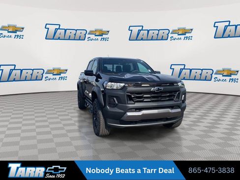 Used 2024 Chevrolet Colorado Trail Boss w/ Advanced Trailering Package AWD/4WD image 3
