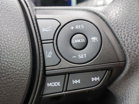 Used 2025 Toyota RAV4 XLE w/ Convenience Package AWD/4WD image 15