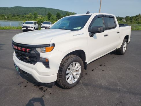 Certified 2023 Chevrolet Silverado 1500 Custom AWD/4WD image 4