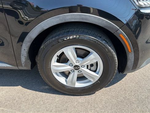 Used 2023 Kia Sorento LX FWD image 23