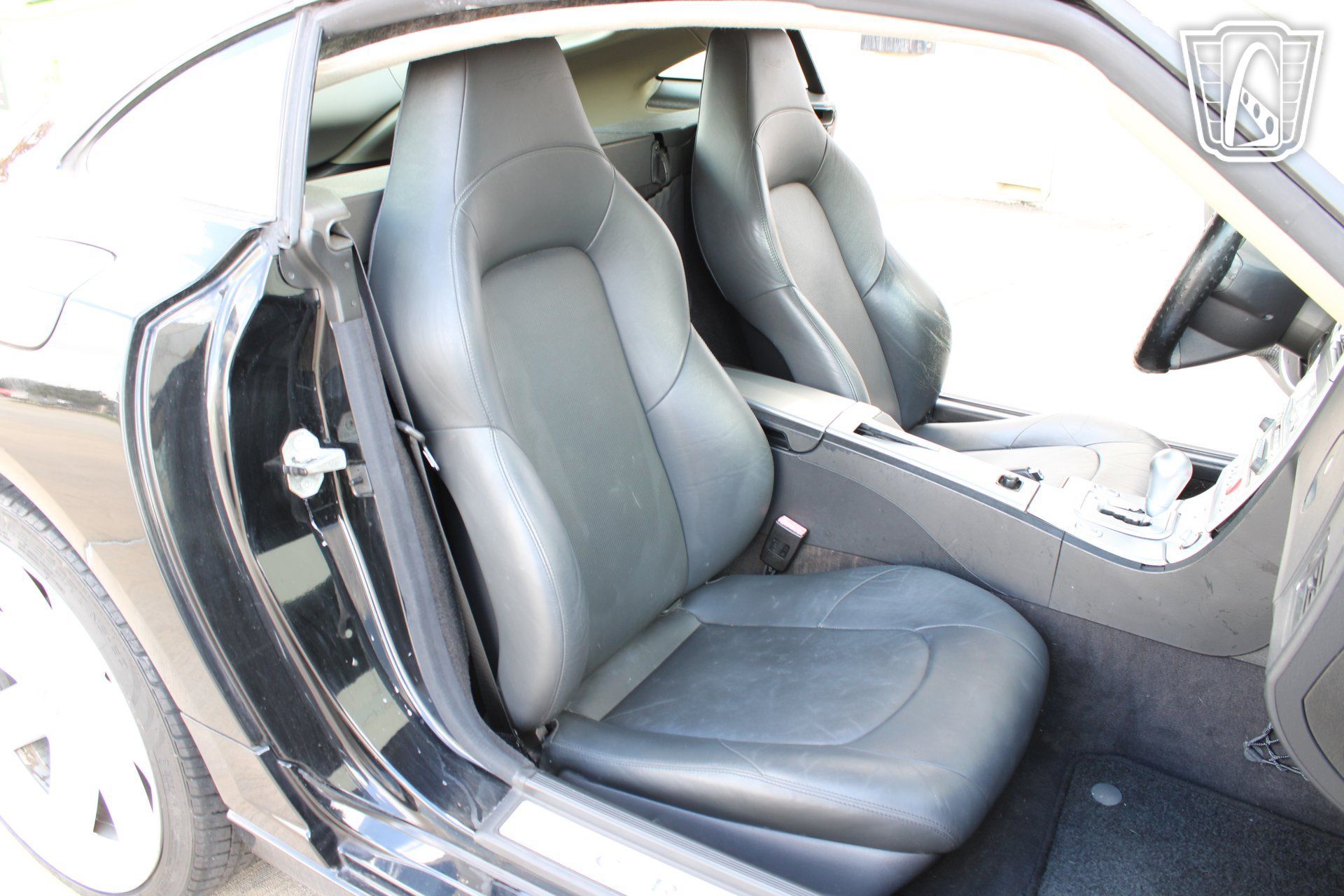 Used 2004 Chrysler Crossfire Coupe RWD image 8