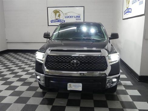 Used 2018 Toyota Tundra SR5 w/ TRD Off Road Package AWD/4WD image 3