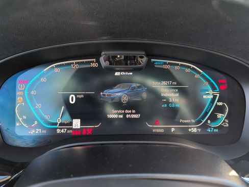 Used 2023 BMW 530e w/ M Sport Package image 21