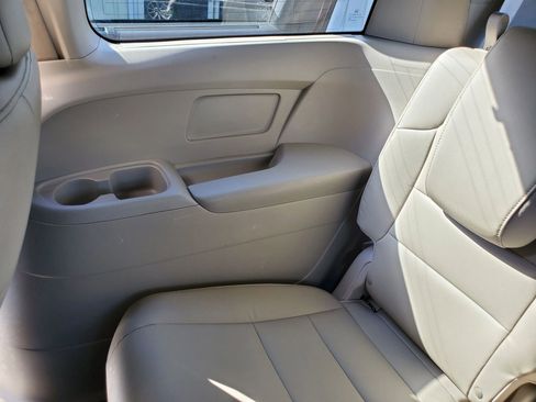 Used 2013 Honda Odyssey EX-L image 38
