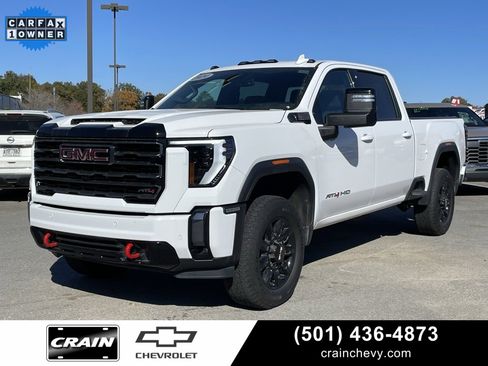 Used 2024 GMC Sierra 2500 AT4 image 3