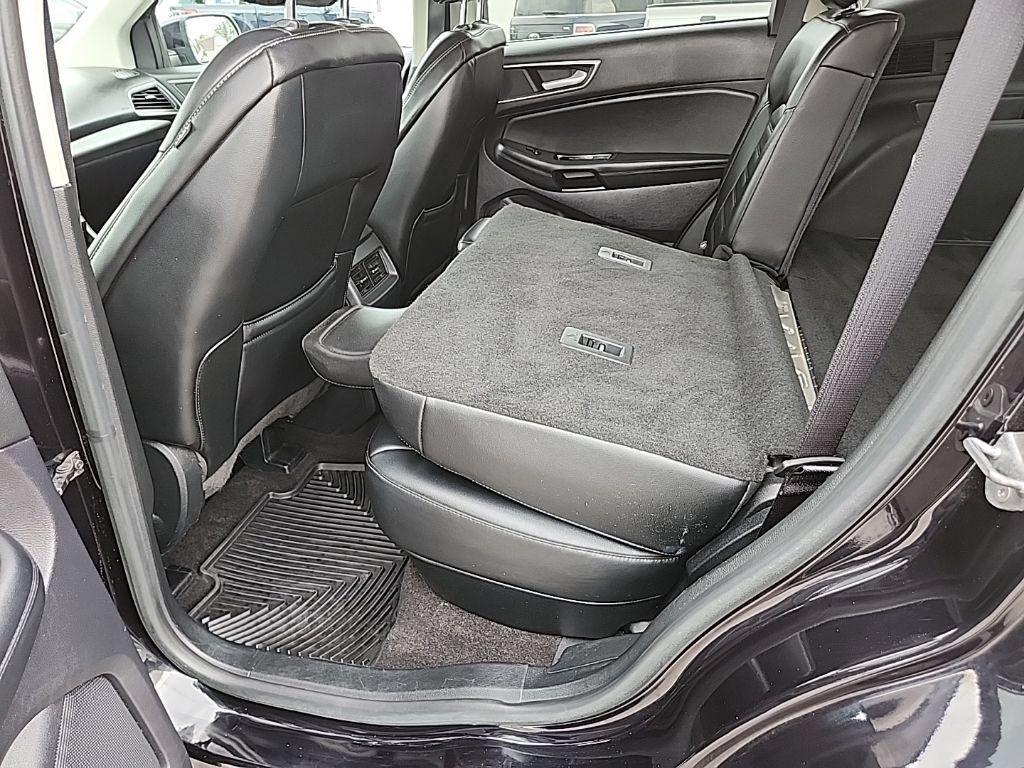Used 2020 Ford Edge SEL AWD/4WD image 30
