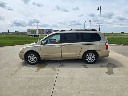 Used 2006 Kia Sedona EX FWD image 4