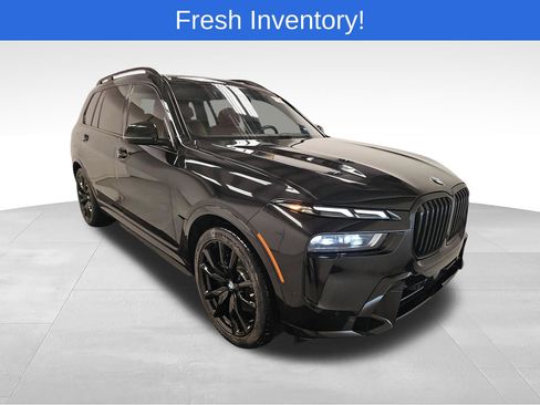 Certified 2025 BMW X7 xDrive40i w/ M Sport Package AWD/4WD image 3
