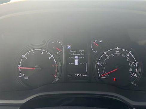 Used 2024 Toyota 4Runner SR5 Premium image 37