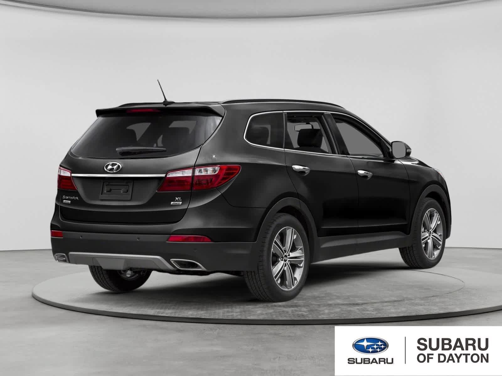 Used 2016 Hyundai Santa Fe Limited w/ Option Group 04 FWD image 2
