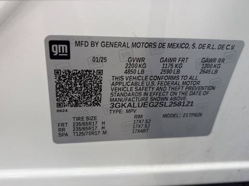 Used 2025 GMC Terrain Elevation AWD/4WD image 15