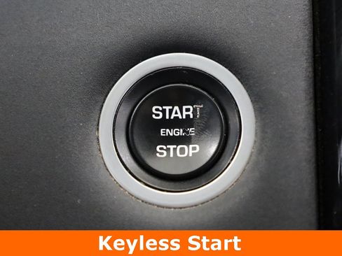 Used 2019 Land Rover Discovery SE image 17