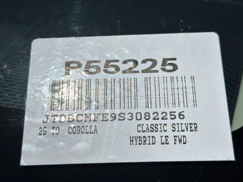 Certified 2025 Toyota Corolla LE FWD image 30
