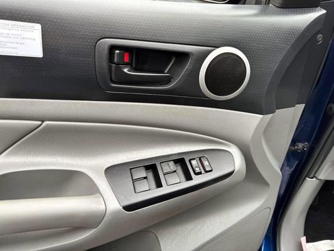 Used 2015 Toyota Tacoma 4x4 Double Cab w/ TRD Off-Road Package image 11