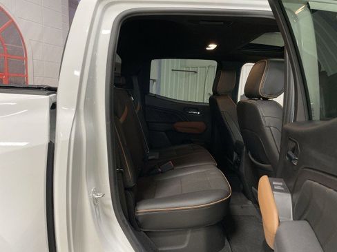 Used 2024 GMC Canyon AT4 w/ Technology Package image 33