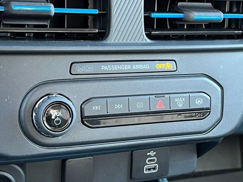 Used 2025 Ford Maverick XLT w/ XLT Luxury Package image 31