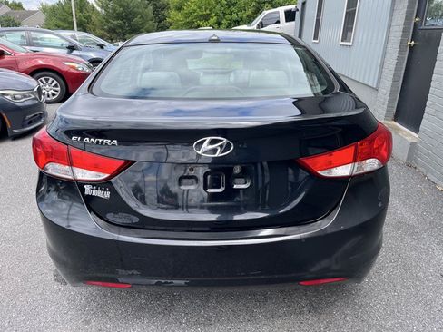 Used 2013 Hyundai Elantra GLS w/ Preferred Pkg FWD image 5