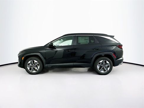 Certified 2025 Hyundai Tucson SEL image 4