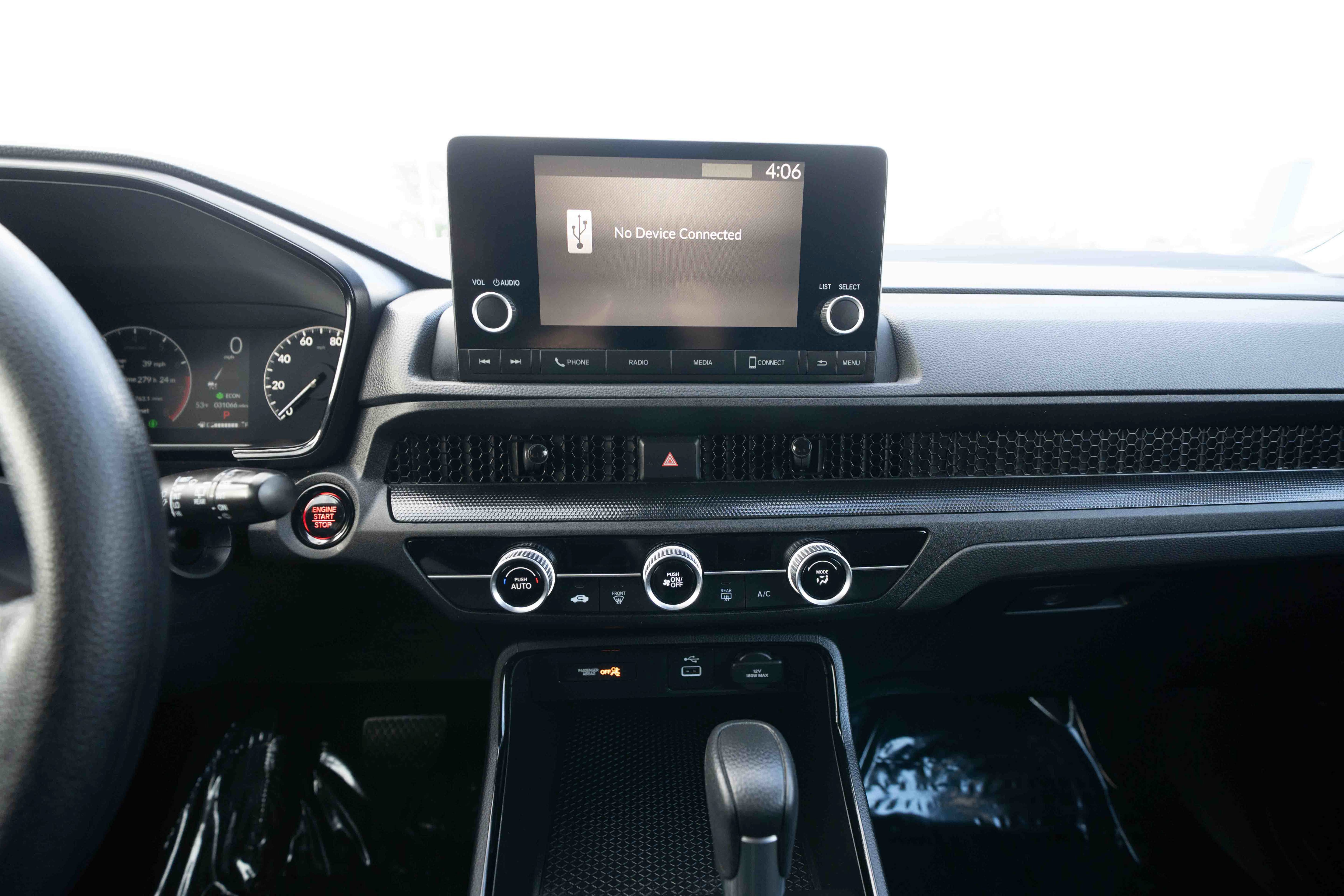 Used 2025 Honda CR-V LX image 17