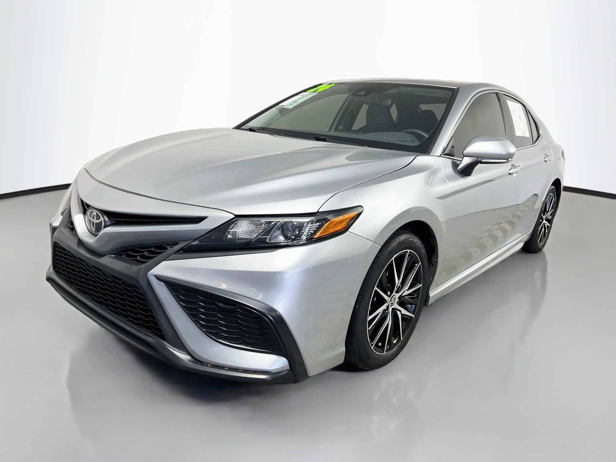 Used 2024 Toyota Camry SE FWD image 10