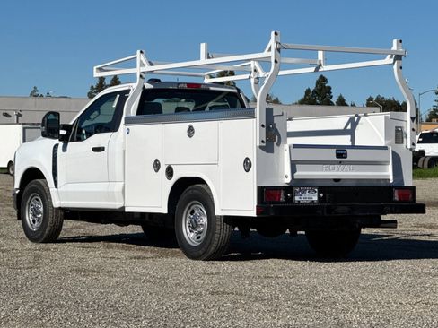 New 2026 Ford F250 XL w/ XL Chrome Package image 6