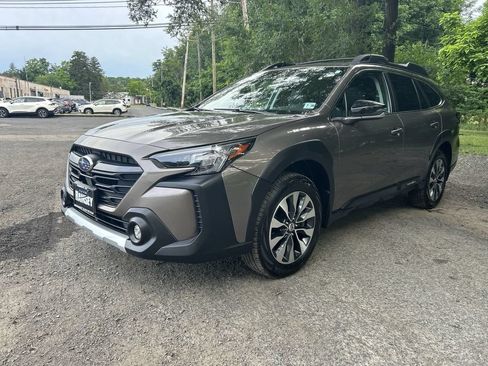 Certified 2024 Subaru Outback Limited AWD/4WD image 4