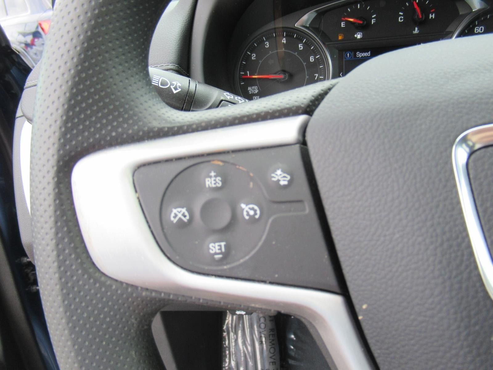 Used 2024 GMC Terrain SLE w/ Driver Convenience Package FWD image 23