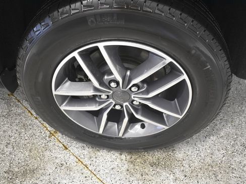 Certified 2020 Jeep Grand Cherokee Limited image 17